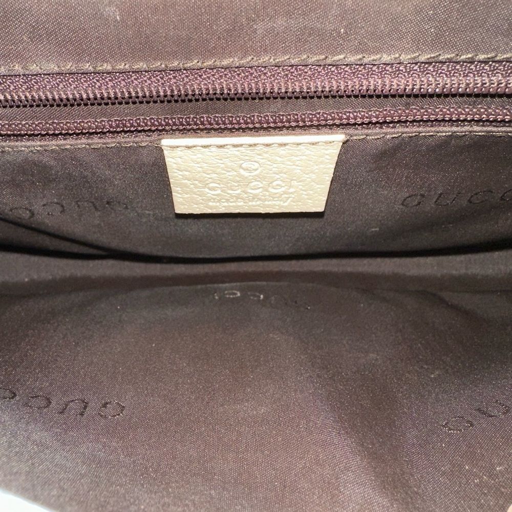 Gucci Tan and Cream Jackie Shoulder Bag with piston lock - Picture 9 of 15